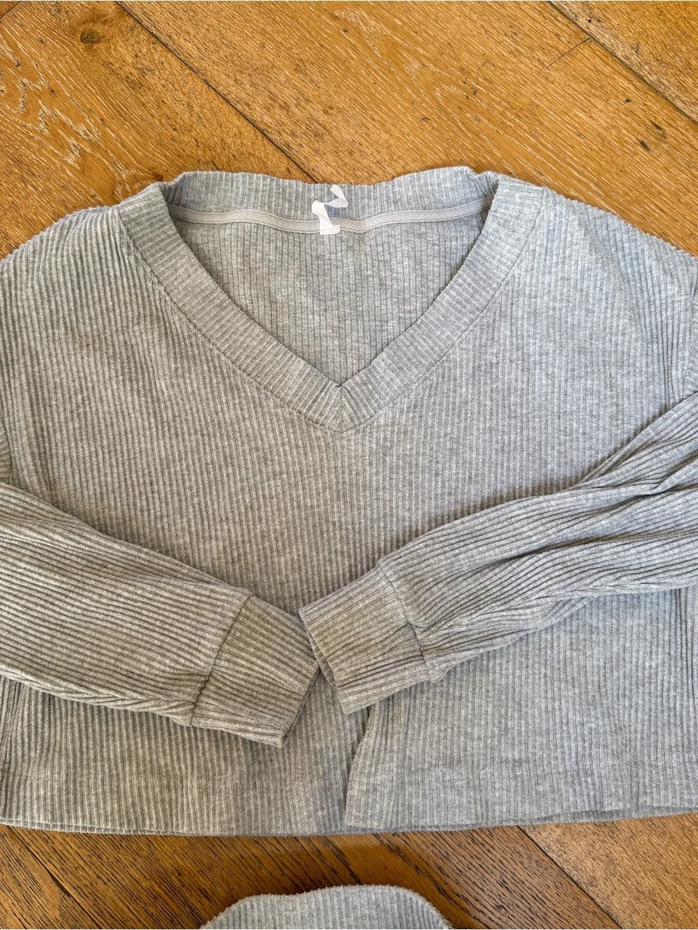 ALO MUSE SET pullover + sweatpants medium